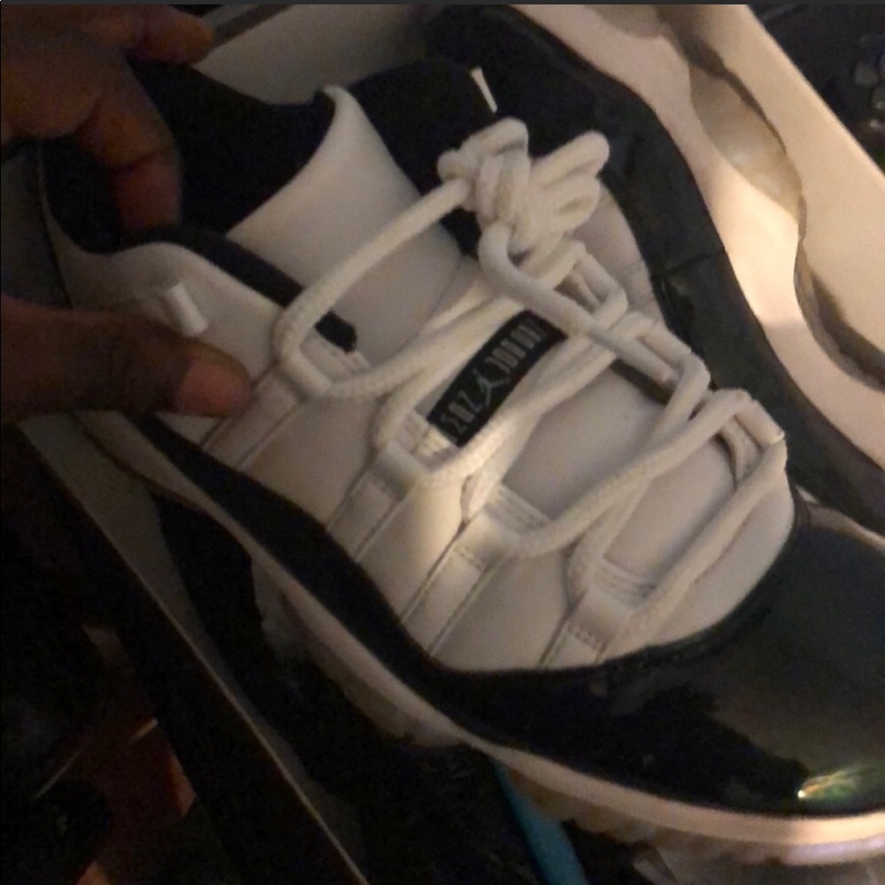Jordan Retro 11 Easter (good condition)